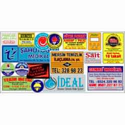 Kuşe Çıkartma Etiket – Kaliteli ve Dayanıklı Baskı Seçenekleri